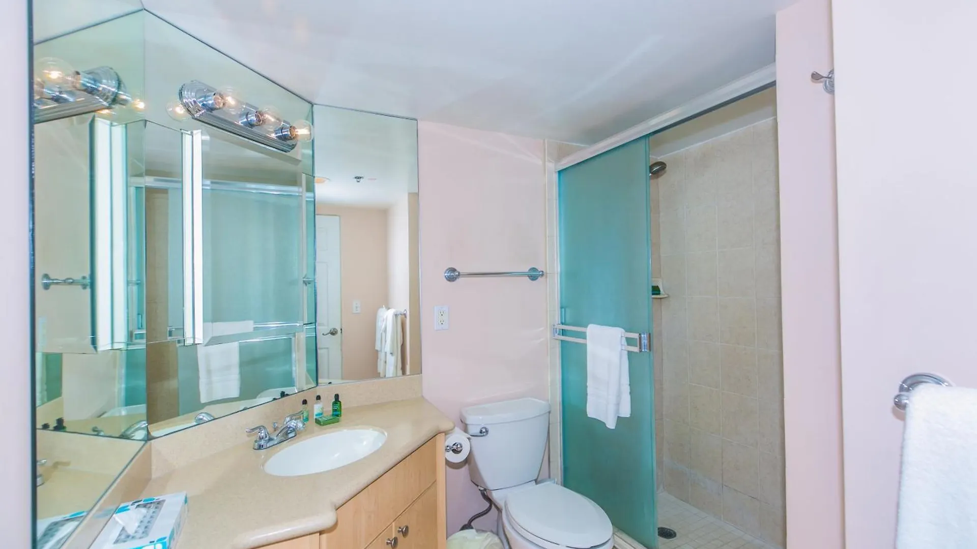 Apartment Ilikai Tower 1314 Lagoon View 1Br Honolulu United States